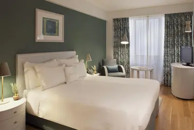 Image de 2 Homely Units Perfect for Groups at Altis Suites! w/ Kitchenette, Pet-friendly!