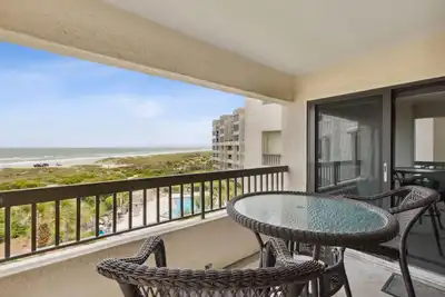 Image de Coastal Escape | Pool, Tennis & Serene Comfort