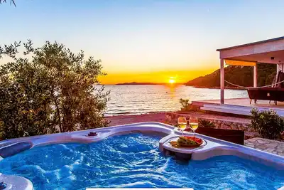 Image de Buqez Eco Resort - Villa 18 - Beachfront