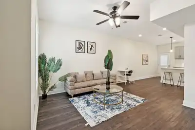 Image de Alto O4 I Modern New Construction 2Bd Apartment