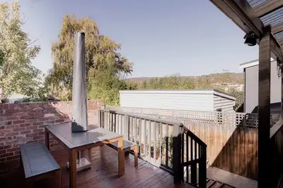 Image de Serenity and style in Sandy Bay