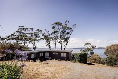 Image de 'Lazy Susan's' Waterfront Shack
