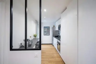 Image de Appartement Le Chesnay - Versailles\nLumineux, sans vis-vis, à 10 mn du chateau.
