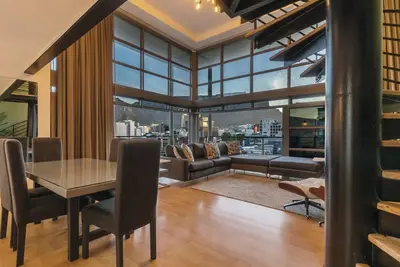 Image de Luxurious 3-Bedroom with Mountain Views