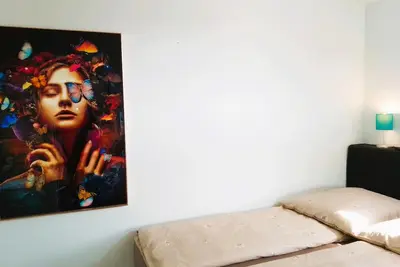 Image de 200m zu FuĂź am Strand, Zentral Gelegen. Erlebnisurlaub Laboe Ferienwohnung 2