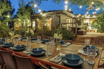 Image de Denver Oasis: Hot Tub, Sauna & Shuffleboard, Pets!