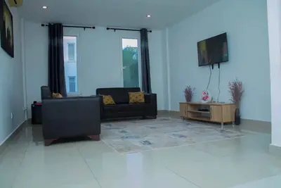 Image de Spacious & Serene 3-Bedroom Condo at Kai Villa, East Legon