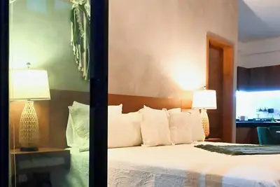 Image de Luxury Apartment 8 minutes walking distance to the beach with Oceanview Rooftop