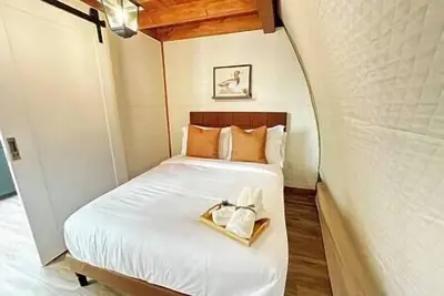 Image de Sunken Escapes Glamping Unit #1