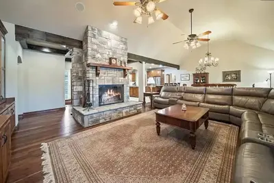 Image de Compound on Lake - Gameroom/Dock/Pool/Hot tub - Sleeps 37