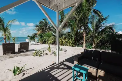 #1 - Guana Beach Inn @sunset beach, Guana Cay