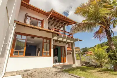 Image de By the beach, Walk Mole Beach! Ac, Wifi 250m, Bbq