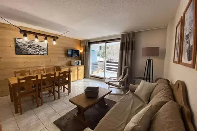 Image de Appartement chaleureux style montagne, situé dans un secteur calme au pied des pistes