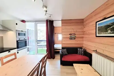 Image de Appartement de charme pour 4 personnes idéalement situé dans un secteur calme proche des pistes
