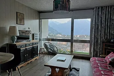 Appartement 4 pers. exposé plein sud avec une vue imprenable sur les montagnes au centre de la station