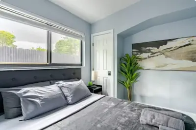 Image de located in the Heart of Miami near Wynwood, midtown, downtown, midtown, coconutgrove