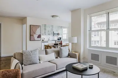 Image de Dreamy Murray Hill 2br w/ Coffee Bar, Gym, Lounge & W/D, by Blueground