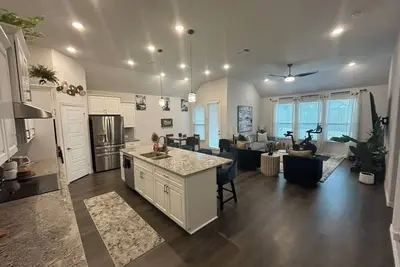 Image de Spacious 5-bedroom house in lovely Justin with WiFi, Ac