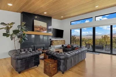 Image de Best View In Boise/ Sauna / Hot Tub / Central / 4br / Sleeps 10 / Lux