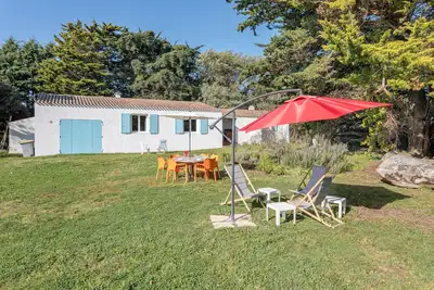 Image de Maison de vacances 'Maison 250m Plage - Grand Jardin' avec jardin privé et Wi-Fi