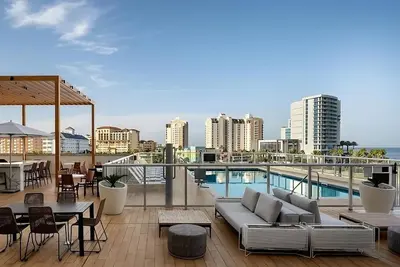 Modern Suite with Stunning Rooftop Pool – Steps from Clearwater Beach