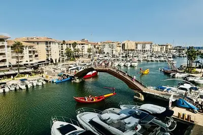 Image de Appartement \"Un Air De Venise\" avec vue sur la mer, terrasse privée et Wi-Fi