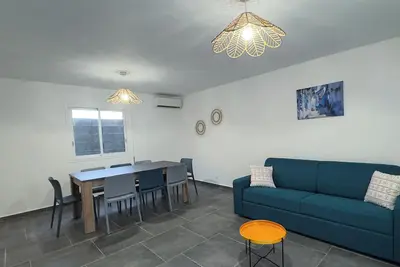 Image de Location saisonnière de charme 6 à 8 personnes à Terre Sainte