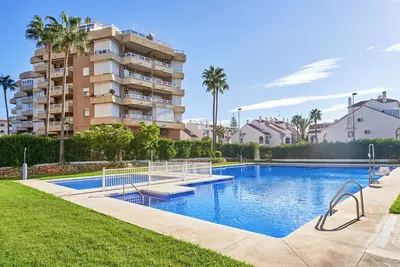 Image de Appartement 'Costa Del Oro Playa Y Piscina A115' avec vue sur la mer, Wi-Fi et climatisation