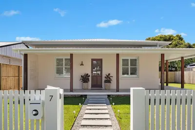 Image de Sunnyside on Burns - A stylish holiday house designed for comfort and relaxation