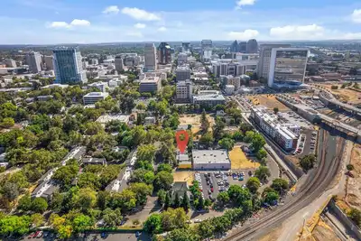 Image de Lovely 3bd/2b Minutes To Downtown Sac!