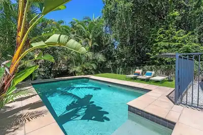 Image de Large Family Pool Home in Taringa|Pets|6km to Cbd