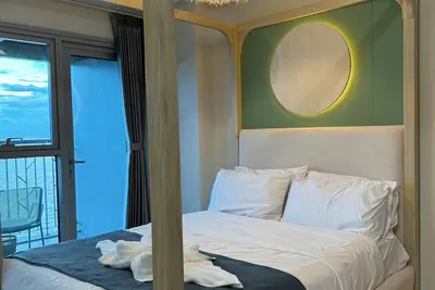 Image de Panoramic Seaview 2br Near Airport Facing the Bay
