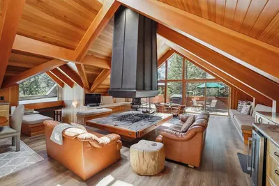 Image de Charming Olympic Valley Four Bedroom Home