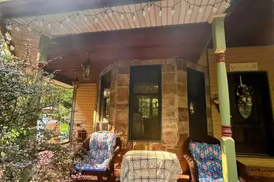 Image de Charming Victorian in Jim Thorpe, Hot Tub, Pool, Secluded Beauty