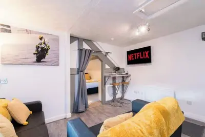 Image de D Dwellings Apartment 8 * Free Parking * Fast WiFi