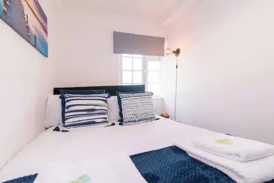 Image de D Dwellings 2bed flat * Central and fast WiFi *
