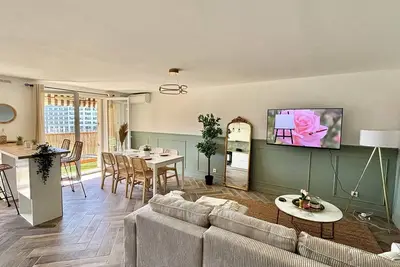 Image de Modern 3 bedrooms, train, tramway, aerport