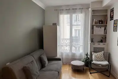 Image de Beau T2 avec balcon - proche Parc Clichy