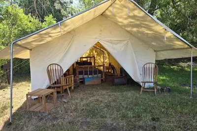 Image de Frontier Wall Tent, The Rustic Frontier Wall Tent