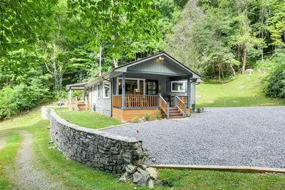 Image de 6 Mi to Waterrock Knob: 'Serenity Cottage'