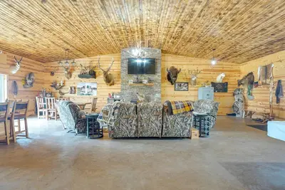 Image de Hot Tub & Fire Pit: Family Retreat in South Dakota
