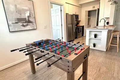 Image de Stunning 2Bd/2bath apt in the heart of Midtown with pool, gym and office space!