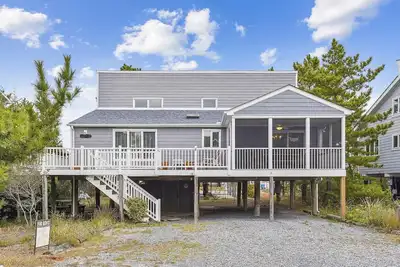 Image de Charming Oceanside Saltbox Style Home in Bethany Beach!