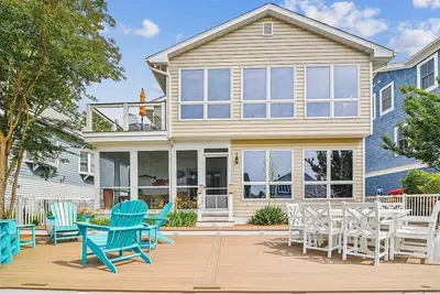Image de Canal Frt 4br Home in So. Bethany