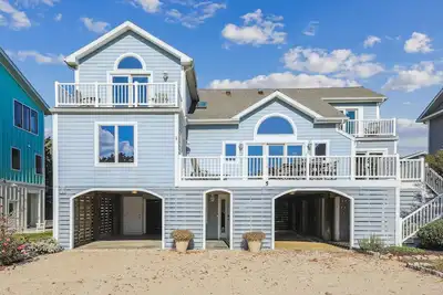 Image de Coastal Bliss Nestled in Bethany Beach: Oceanside, Elevator, Sleeps 16
