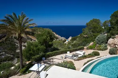 Image de Dazzling Ibiza Villa | Villa Peverell | 3 Bedrooms | Private Beach | Spacious Furnished Sun Terrace | Private Outdoor Pool | Shaded Outdoor Dining Area | Private Garden | Cala Vadella