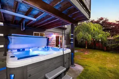 Image de Country style vacation home suite-Rec- Gym And Hottub Included-Pet Friendly