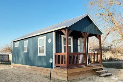 Image de Frieda - Fully Furnished 2 Person Cottage for short or mid-term stays