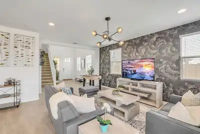 Desert Rose 3Bdrm Phoenix Retreat