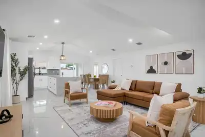Image de Spacious & Modern Brand New Home
